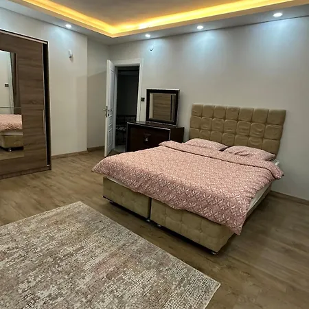 Luxury, Furnished Villa *