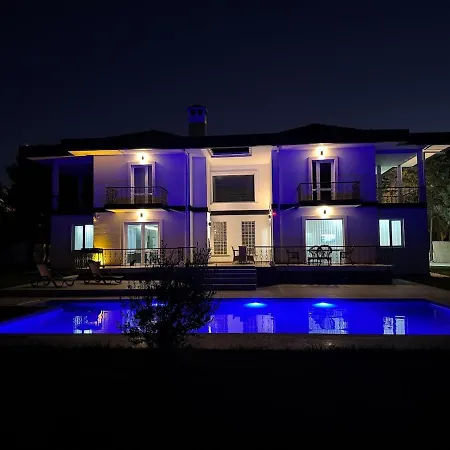 Villa Luxury, Furnished *